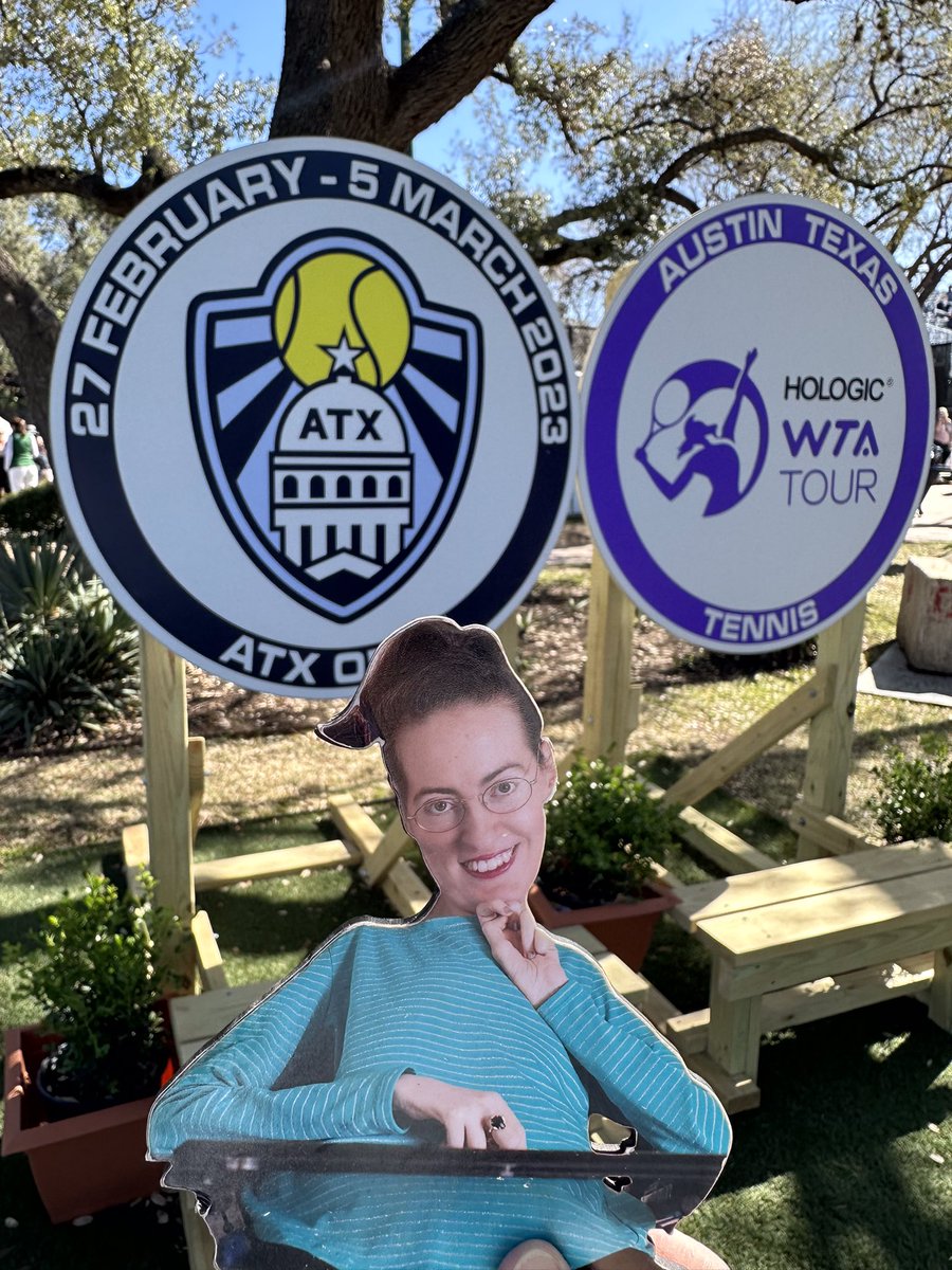 AlliJD3's tweet photo. #Tennis anyone? #MiniAlli is spending this beautiful #Friday in #ATX at the @AtxOpen 🎾 #GameOn #TeamAlliTravels ❤️ @WTA https://t.co/nxwnf05Glm