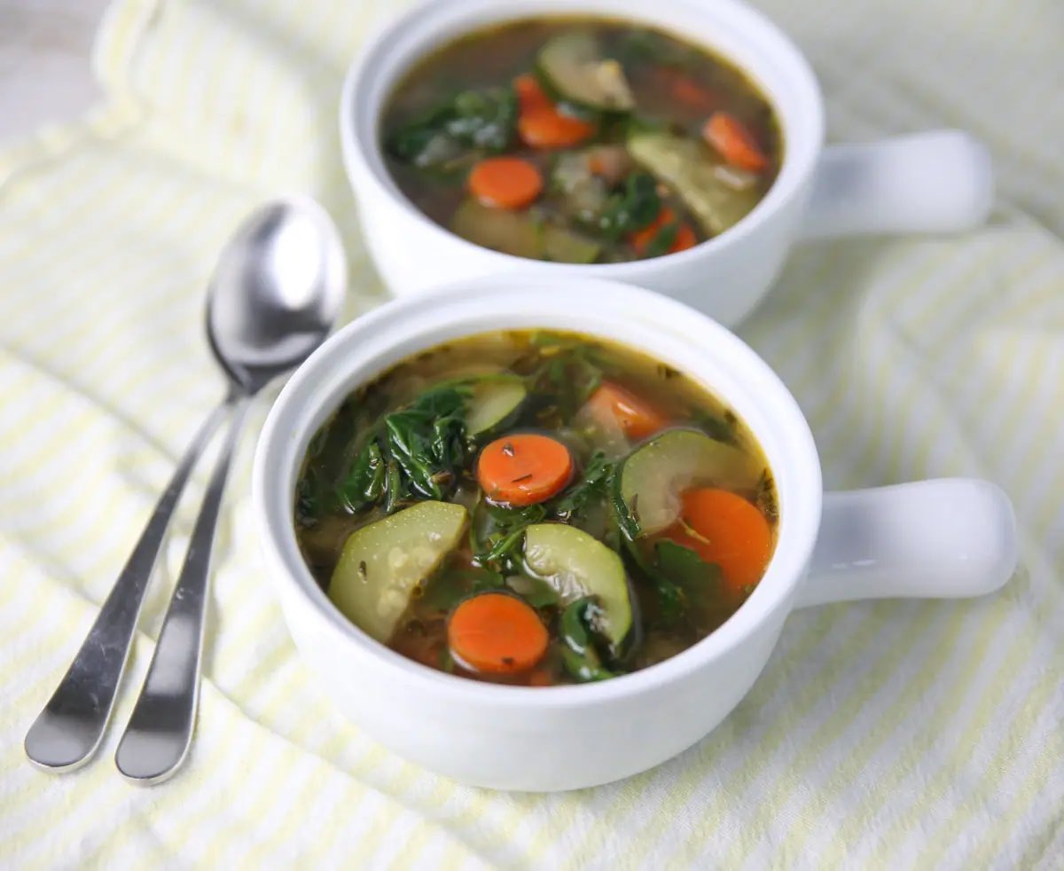Need a reset? Try this Vegetable Detox Soup! tastefulventure.com/vegetable-deto… #EasyRecipes #HealthyEating