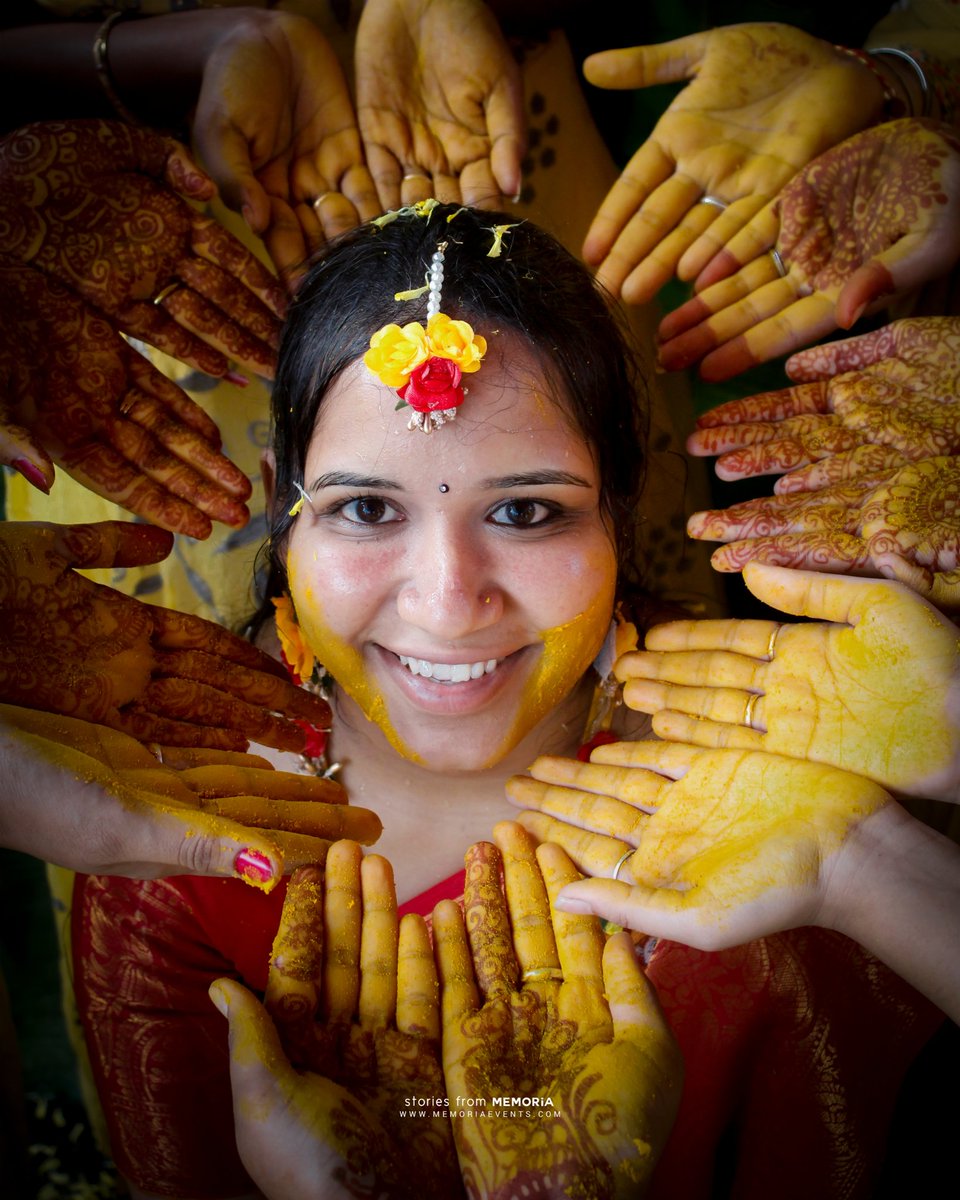 MemoriaGallery's tweet photo. Capturing the beauty and tradition of a haldi ceremony in all its vibrant glory! Our latest photoshoot showcases the joy and excitement of this special occasion, from the bright colors to the playful moments. #storiesfrommemoria #weddingphotography #indianwedding #haldi #Yellove https://t.co/T79WJltAkl