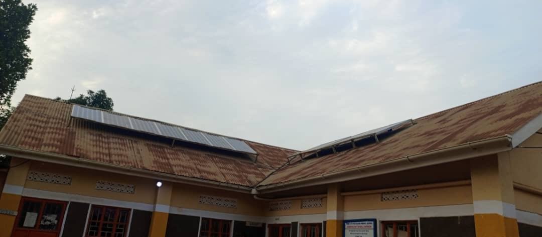 Unity15Strength's tweet image. 10,000 litre water tank delivered and blessed 🙏 and solar power system updated! The old batteries have been replaced, the panels have been cleaned and all is working well 👌 Can't wait to get out there in a couple of weeks and see all of this in-person 😀