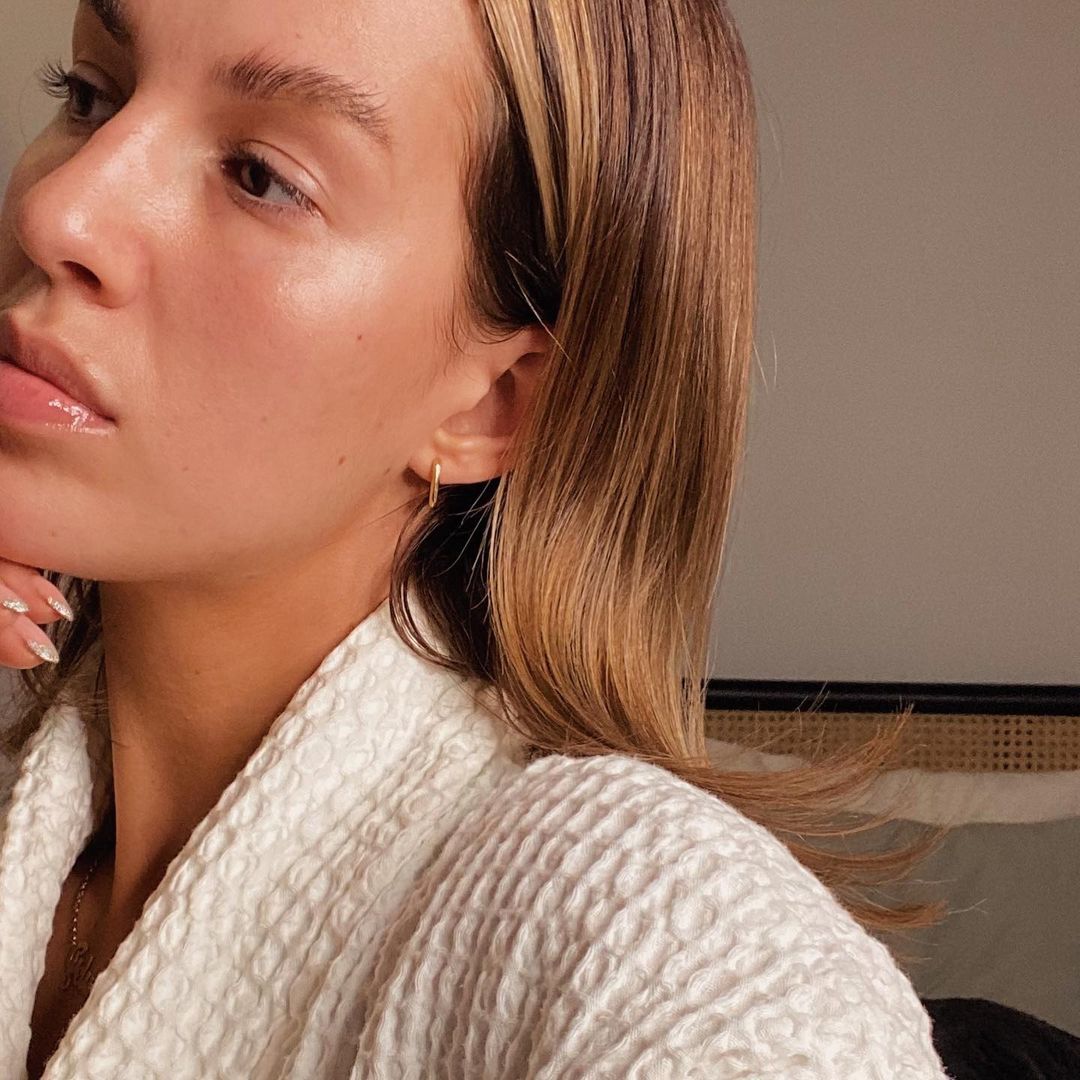 DrPAWPAW's tweet image. Rubie wearing our Overnight Lip Mask🌙💤

Find yours on  ASOS 💛

#drpawpaw #lipbalm #lipmask #overnightlipmask #pawpaw #pawpawbalm