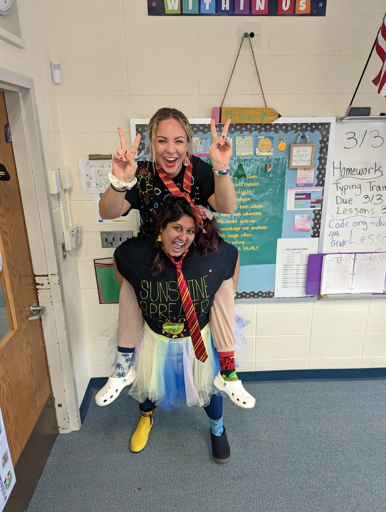 VESTechnology's tweet photo. School spirit days get wild at Village! Mismatch Day was a huge success 😎
#wwprsd #vespack @ms_scott108 https://t.co/uFB7i8zyJK