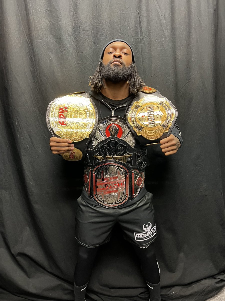 DashingChrisBey's tweet image. #CB5 

6 years ago I was a fan and a belt collector and I remember selling my final belt in my collection and telling myself “one day I’ll win one of my own” 

17 I’ve won to this date, 5 I currently hold.