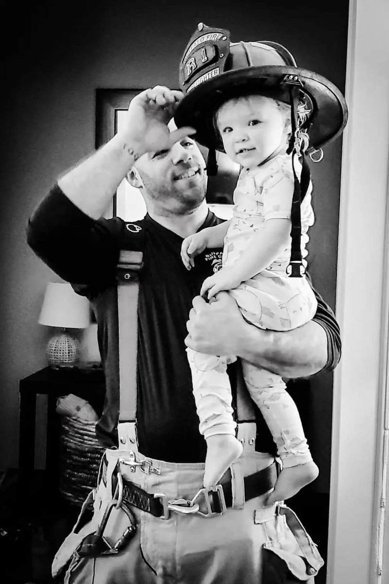 Buffalo, we need to rally around this true, everyday hero’s wife and daughter. They deserve our support and I know this community will definitely step up as they always do.🖤❤️🖤 RIP Jason Arno. #soothersmaylive

gofundme.com/f/sarahliz-and…