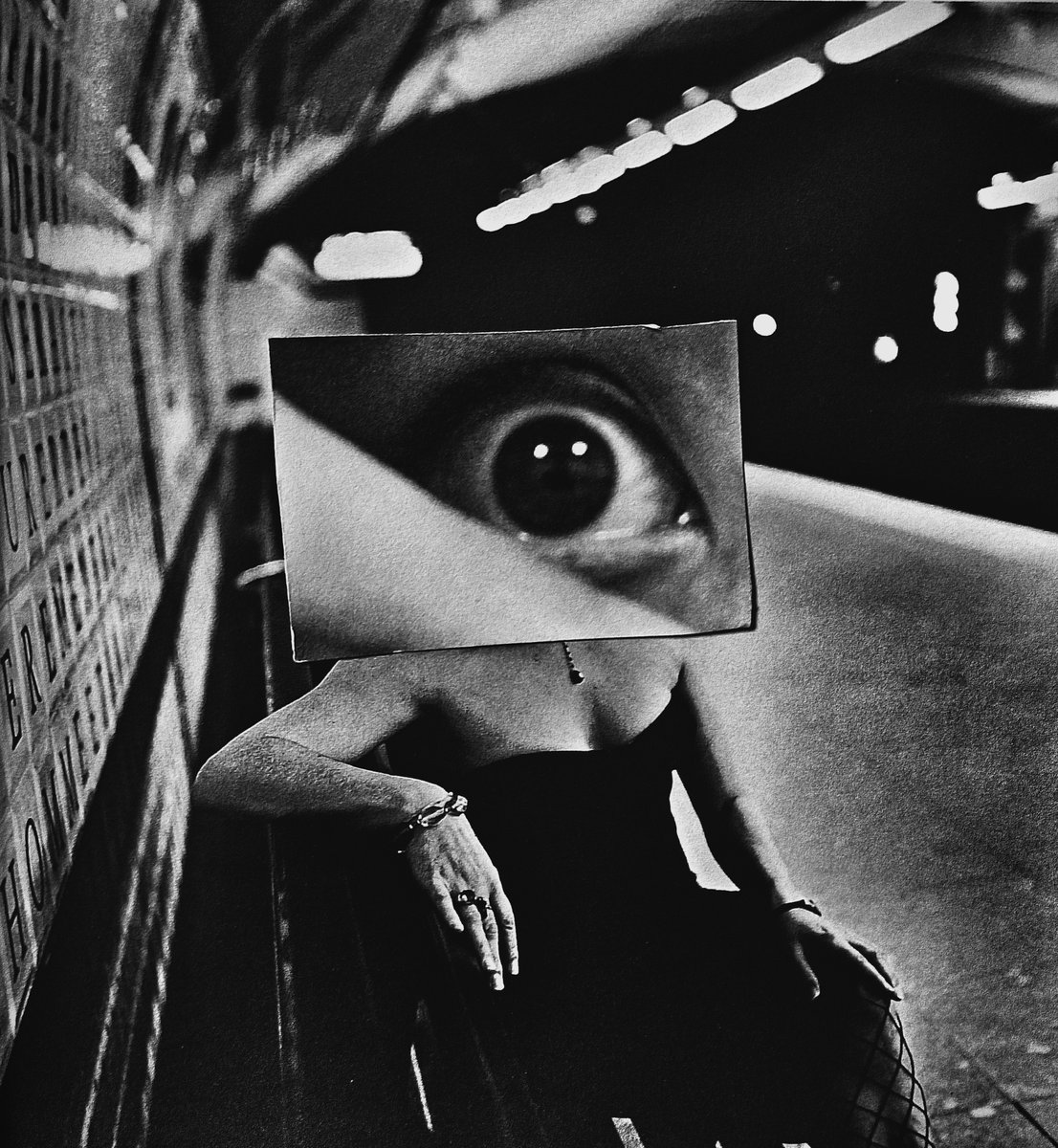 'Panic'
👁️🏴👁️
I produced this collage inspired by Slavoj Žižek's book 'Panic'. He was presenting the panic situation as a metaphor. The book shows a way out to society in ruins.
Link 
🔽