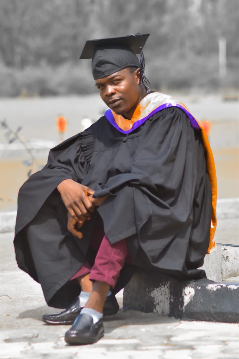 _Sephens's tweet photo. Bsc Information Technology 👨🎓 https://t.co/PVCcqHVsu7