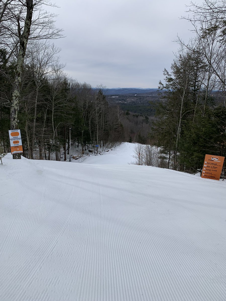 Not too many ski areas to grab first chair at 2:00pm. Grab a session lift ticket at Granite Gorge to support their comeback! @SkiNewHampshire @SKITHEEAST