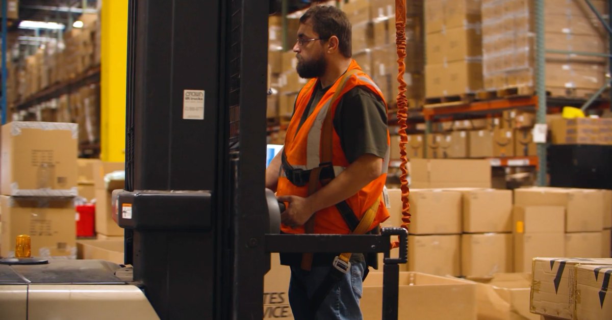 MMQualSolutions's tweet image. Our team members are more than just employees, they&apos;re family 💙 We&apos;re grateful for your hard work, your dedication, and your passion for excellence.

#employeeappreciation #3PL #MMQualitySolutions