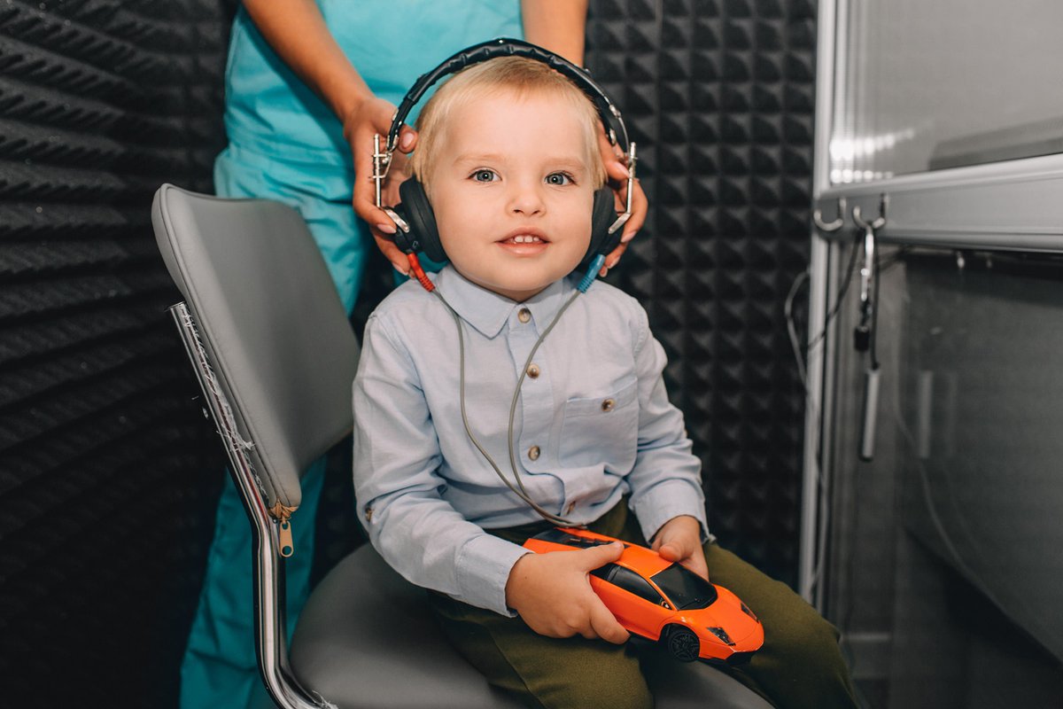 AUTM's tweet photo. This #WorldHearingDay, we're excited to share the #BetterWorldProject story of @WesternU's National Centre for Audiology (NCA). The NCA team developed the world's first hearing aid prescription software using force instead of sound pressure.
Learn more: https://t.co/qQeh3IwDec https://t.co/izH6xGvvQY
