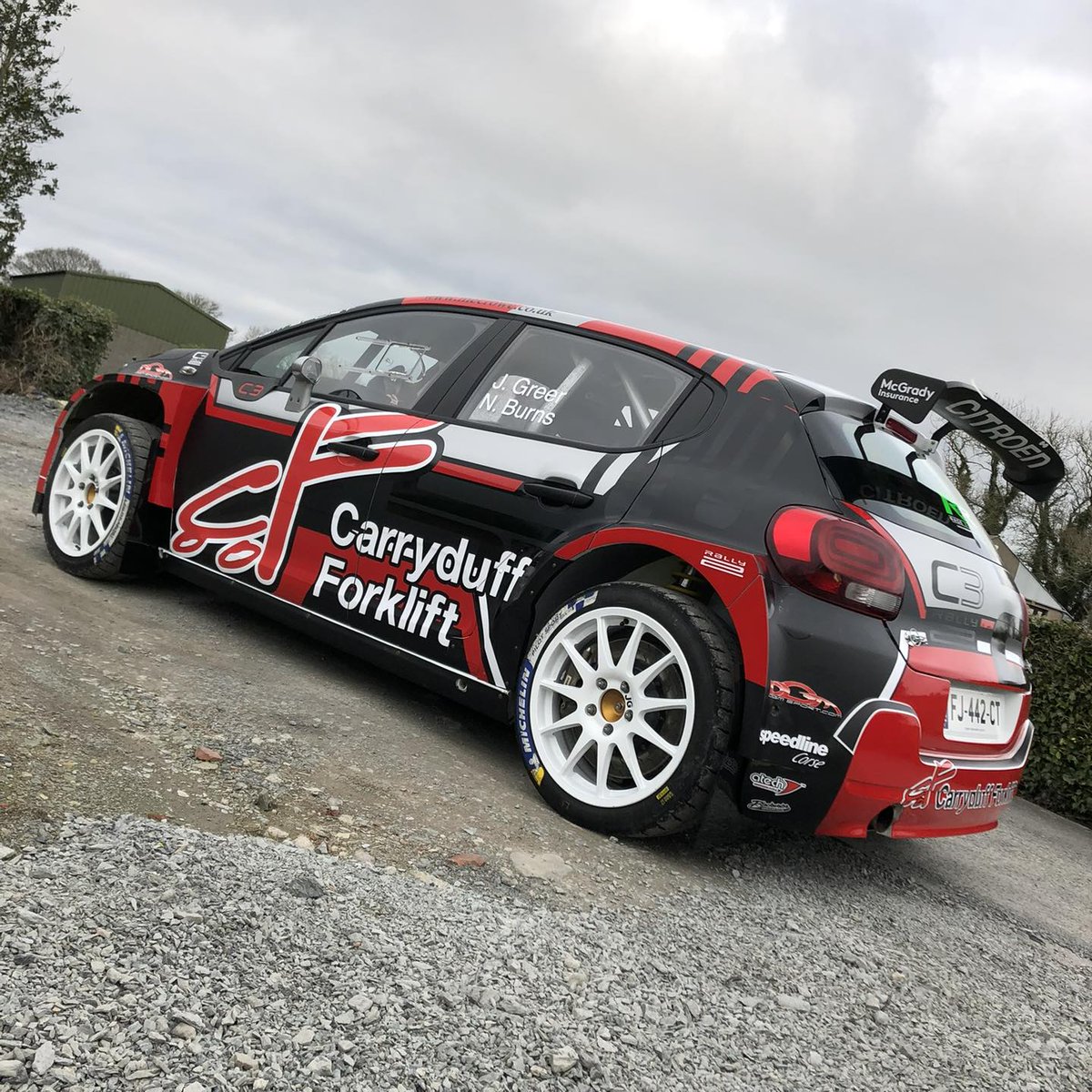 Is there a finer sight than a freshly liveried @CR_UK_Ireland #C3Rally2?
Obviously not.😍😝

Great work by @bwg_ni on Jonny Greer's example.

#C3Rally2Family #race #rally #motorsport @CitroenRacing