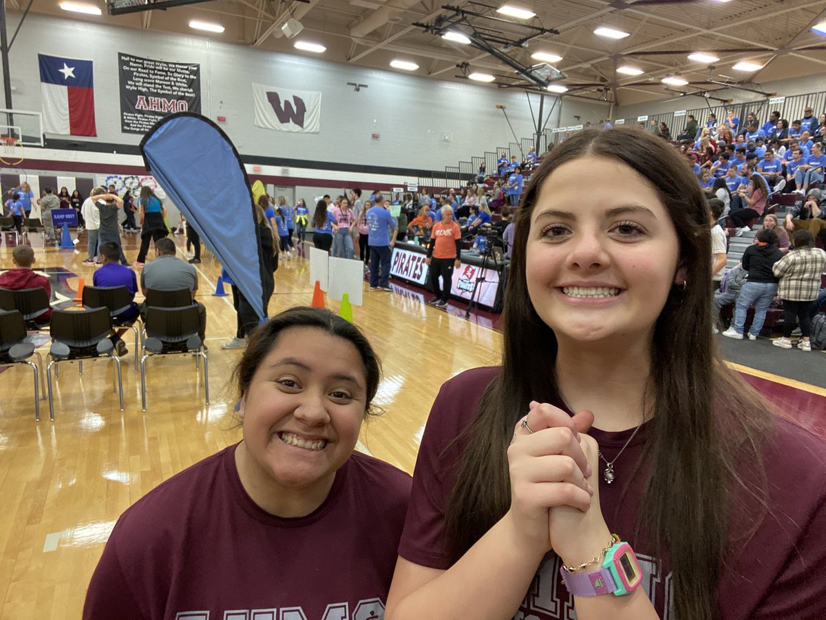 AHMOSportsMed's tweet photo. AHMO Sports Med helping out with WISD Special Olympics basketball this morning #givingback https://t.co/moi3bzYPlW
