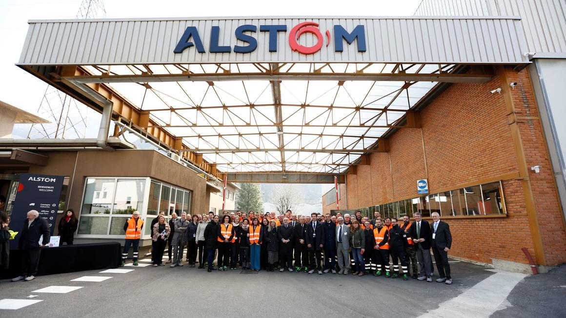 Alstom inaugura il nuovo sito produttivo a Valmadrera (Lecco) dlvr.it/SkKQYN