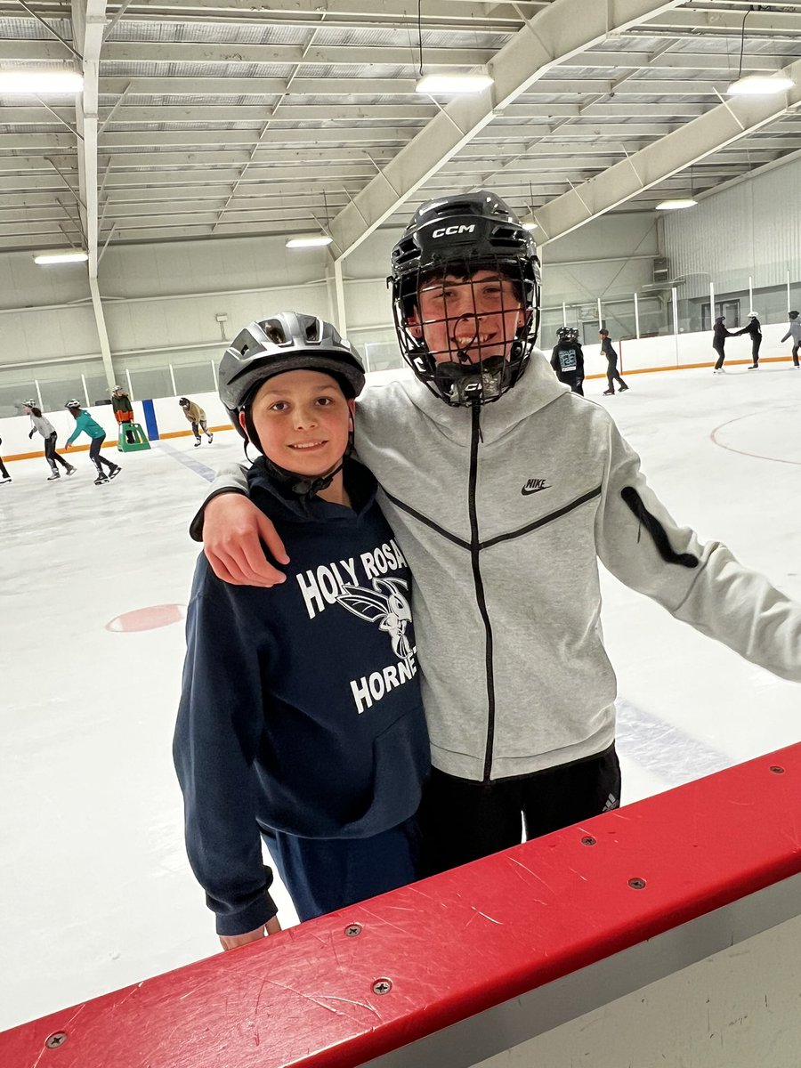 MsM_Manning's tweet photo. This week we wrapped up our 3 sessions at Aldershot Arena for some free skate! ⛸️ @HRBurlington What a great experience!! Great to see their skating skills improve over the weeks🤩 https://t.co/53MdNaF0Iz