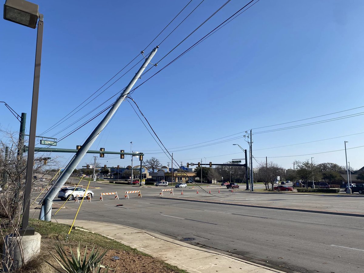 Traffic signals are down at the Precinct and Harwood intersection as well as low power lines needing to be repaired. North and southbound lanes are closed at this intersection. Oncor and Charter are working together to make repairs. Seek an alternate route.