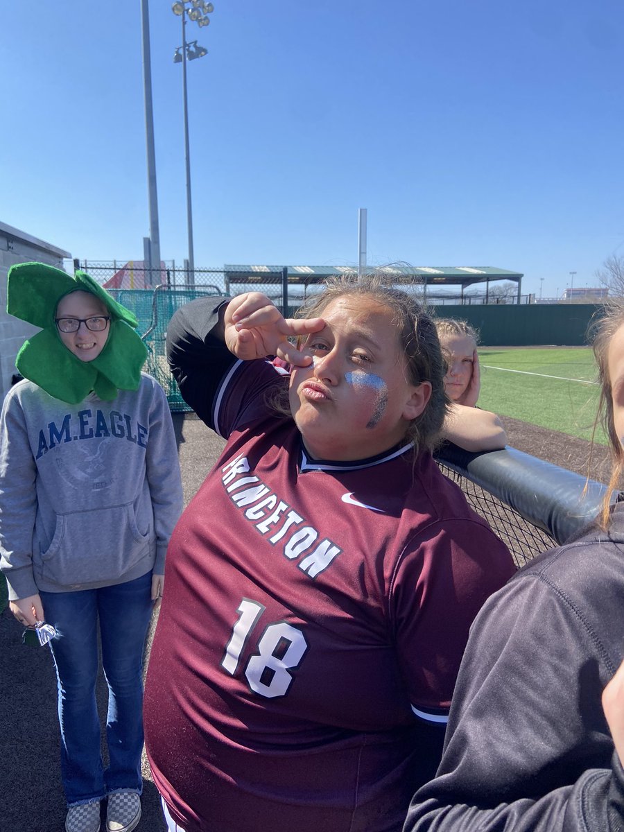 We’re back &amp; making more birthday wishes come true. 

Wish FallyCat a happy birthday as we take the field against Leonard at 1:45. #FallerinaBallerina