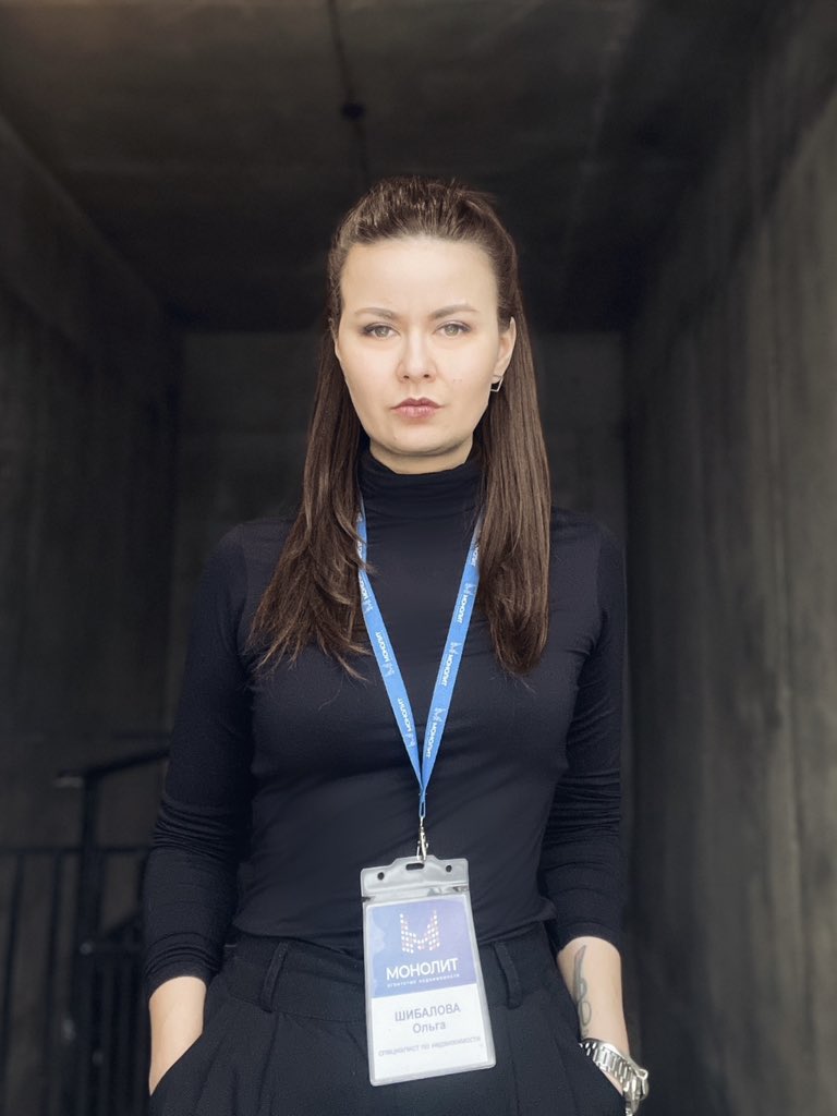 Человек, который очень сильно заебался. 
Но счастлив. Тут ведь отчетливо по лицу видно безмерное счастье.