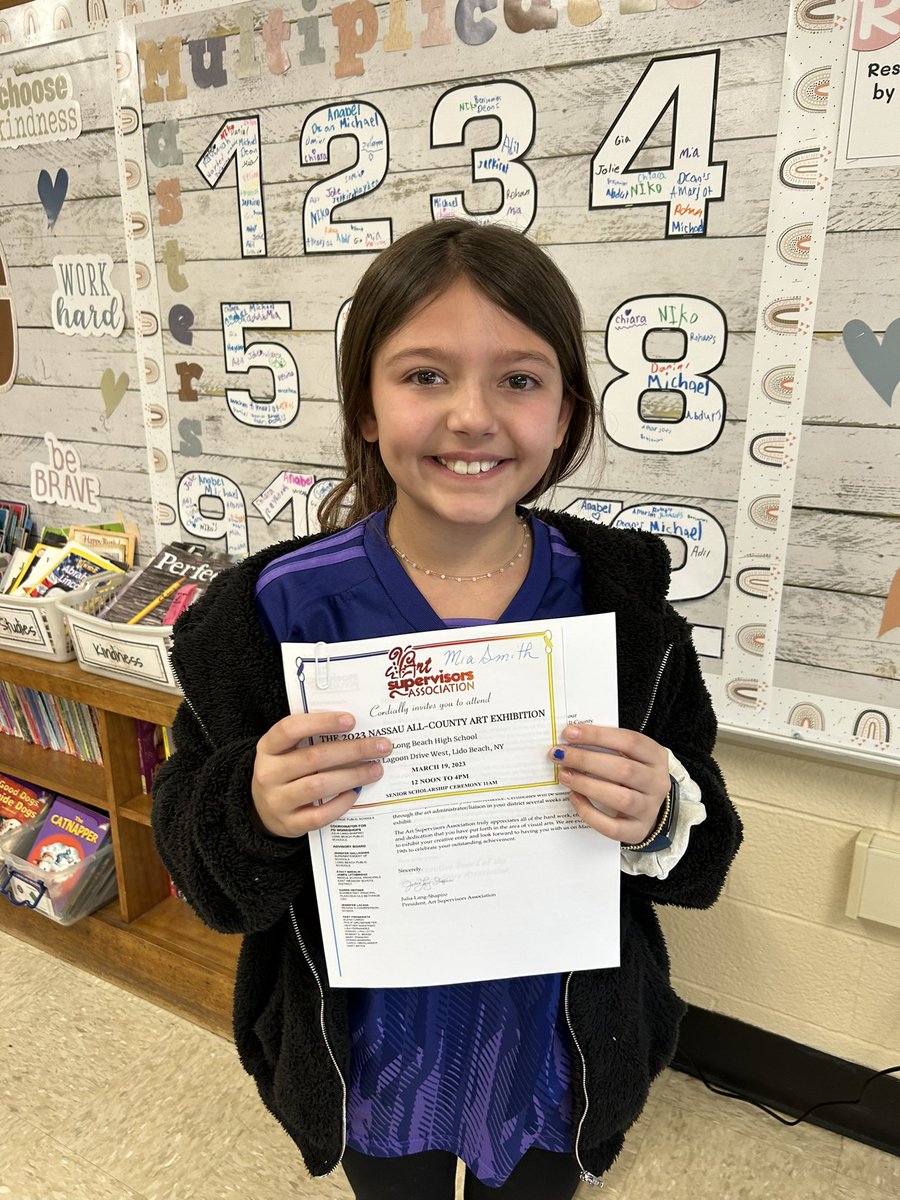 Congratulations to our very own Mia! She was one out of three students from CCS selected to the All County Art Exhibit. We are so proud! ❤️