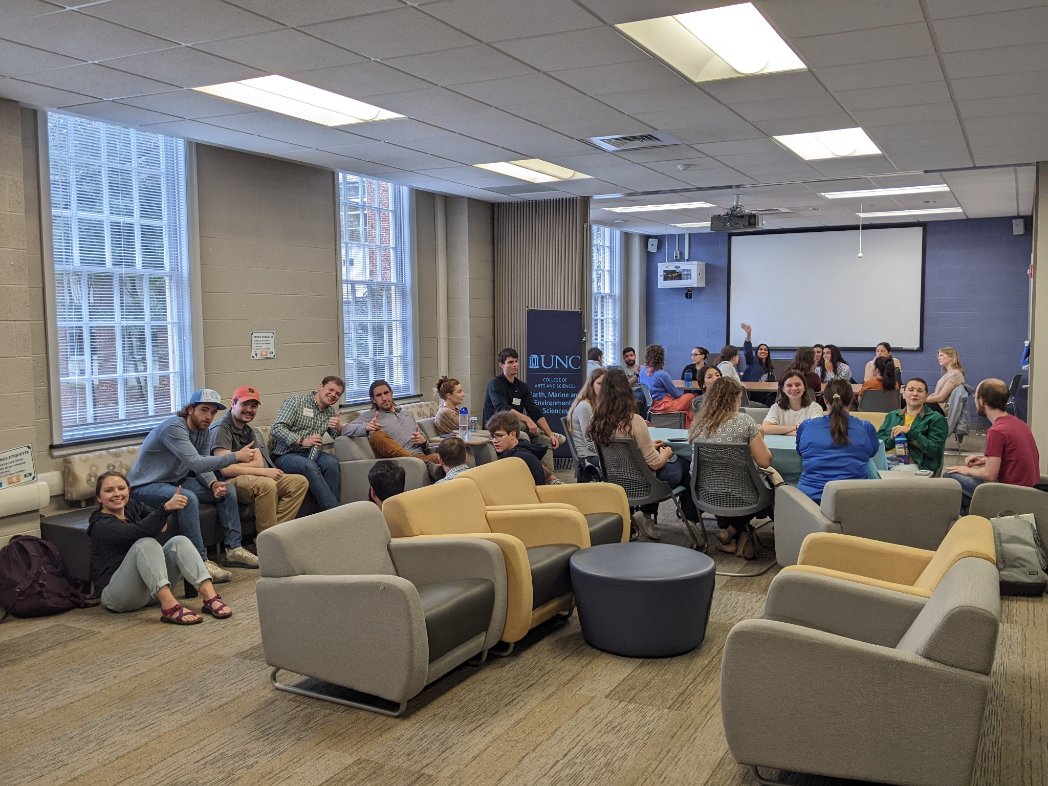 Lauren Grimley (@_laurengrimley) on Twitter photo It's that time of year again... 🎉 Graduate student recruitment <a href="/UNC_EMES/">UNC Dept of Earth, Marine & Environmental Sciences</a>!!! Lovin the science and free food. It's that time of year again... 🎉 Graduate student recruitment <a href="/UNC_EMES/">UNC Dept of Earth, Marine & Environmental Sciences</a>!!! Lovin the science and free food.