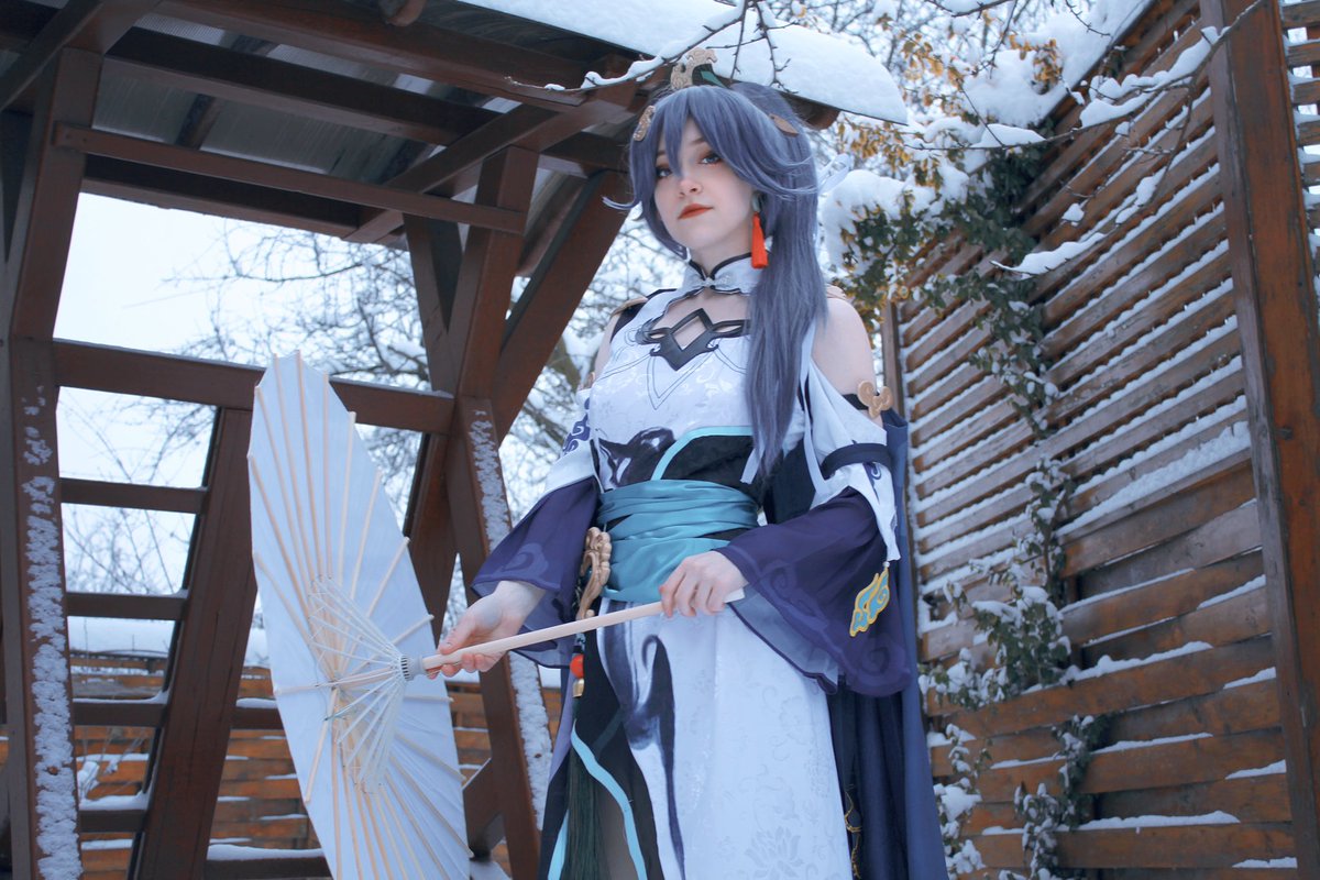 Winter is long but it can't last forever... If you know what I mean 
#fuhua #fuhuacosplay #cosplay #honkaiimpactcosplay #honkaiimpact3rd #azureempyrea