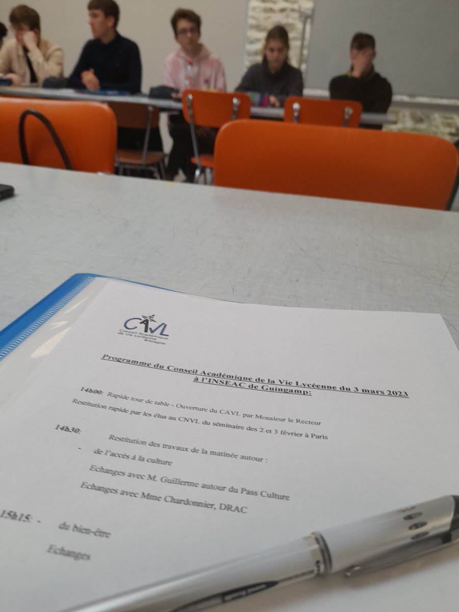 CAVL_acrennes's tweet image. Riches échanges au @LeCnam_Inseac aujourd'hui pr #CAVL @acrennes délocalisé à #Guingamp , on parle #culture #EAC #bienêtre ds les lycées... Merci à @emmanuel_ethis @IChardonnier @KuchelMilie @DMalinas @DavidGuillerme @DAACBretagne @ballouardmichel présents pr nos jeunes engagés!