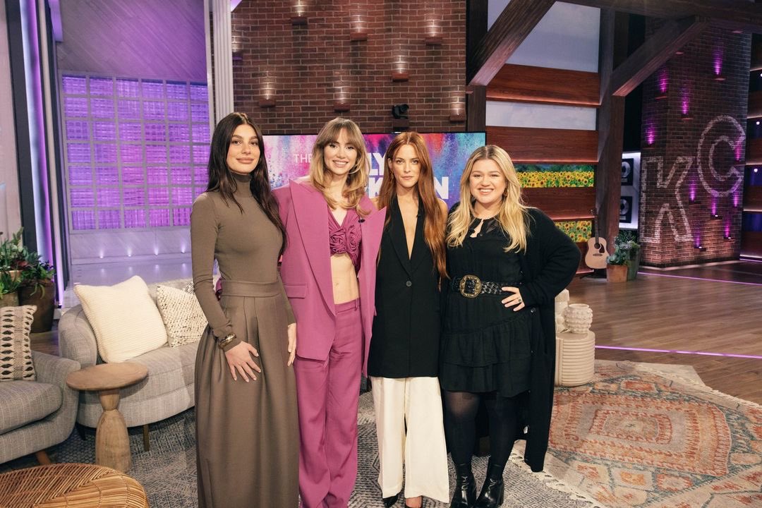 Riley, Suki & Camila on @KellyClarksonTV ✨ (via randcpmk) #DaisyJonesAndTheSix