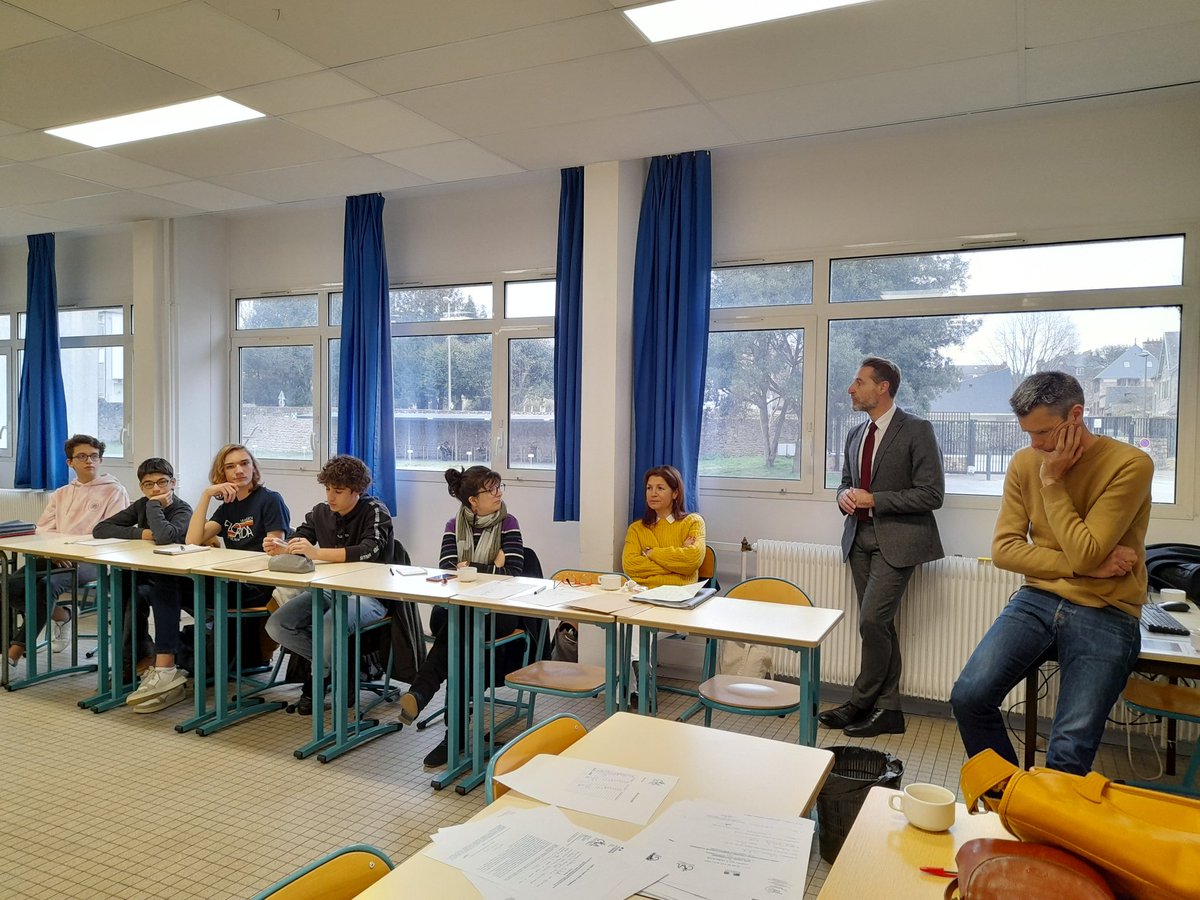 CAVL_acrennes's tweet image. Merci au @LyceePavie pr son accueil ce matin pr les travaux du #CAVL de  @acrennes ! Nous reviendrons ac grand plaisir! #jeunesse #engagement @VieLyceenne @emmanuel_ethis