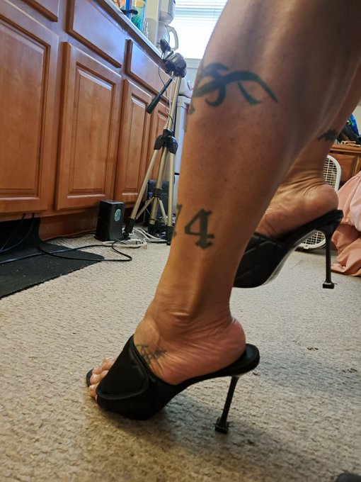My Brand New Heels! https://t.co/Y9mHbVHHG3<a href="/tag/transisbeautiful"class="tags"><span>#transisbeautiful</span></a><a href="/tag/satanists"class="tags"><span>#satanists</span></a><a href="/tag/thickasf"class="tags"><span>#thickasf</span></a><a href="/tag/muscl"class="tags"><span>#muscl</span></a>