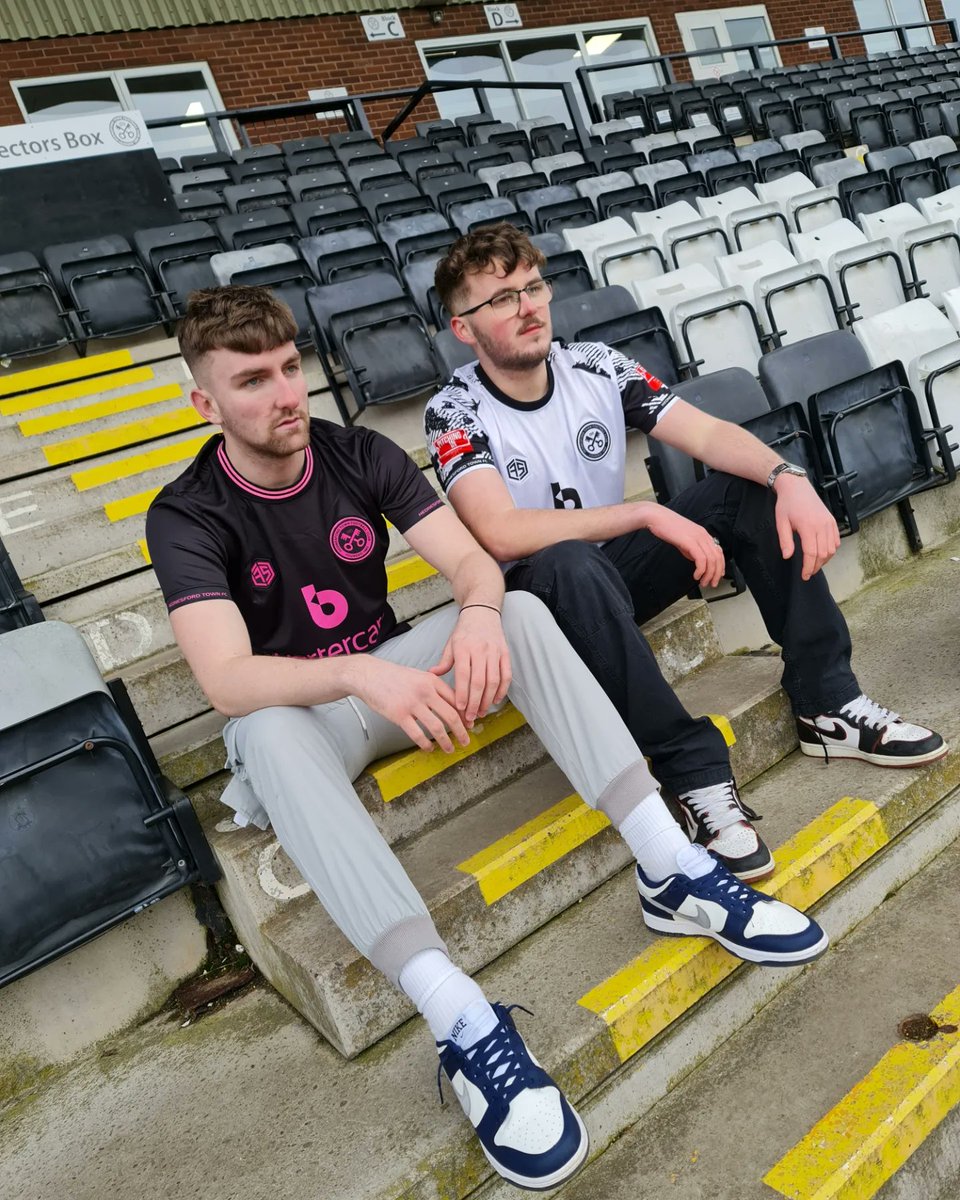 rfs_com's tweet photo. Did someone mention a giveaway 🤟👋

To win one of the black &amp; pink concept shirts, all you have to do is the following...

👉 Like the post
👉 Tag a profile 
👉 Hit the RT button
🥳 Winner drawn Sunday evening 

Made by @FusedSport its an absolute belter! https://t.co/9Mz6qsk9uG