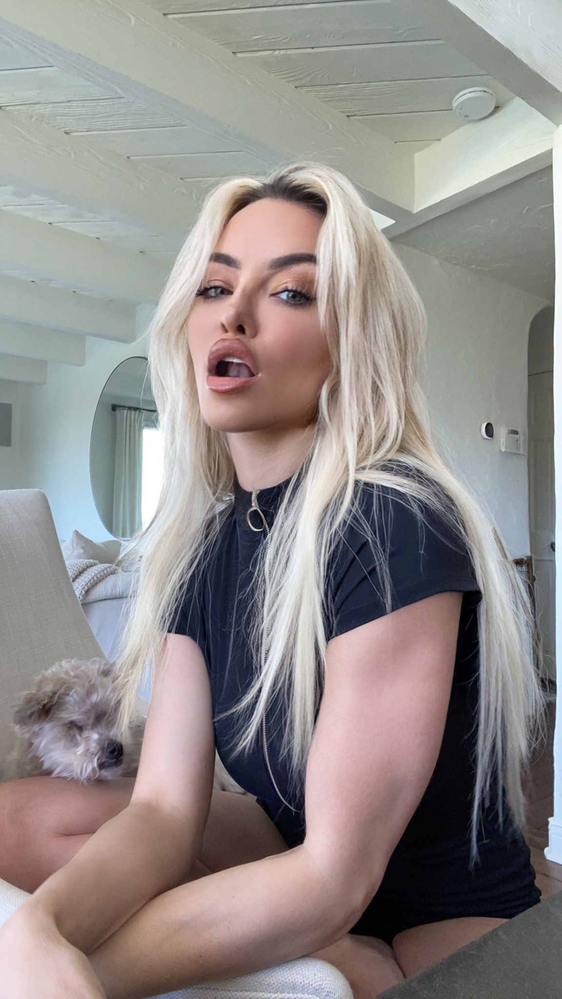 Lindsey Pelas on X: Friyay t.co9z3V1YZ0yg  X