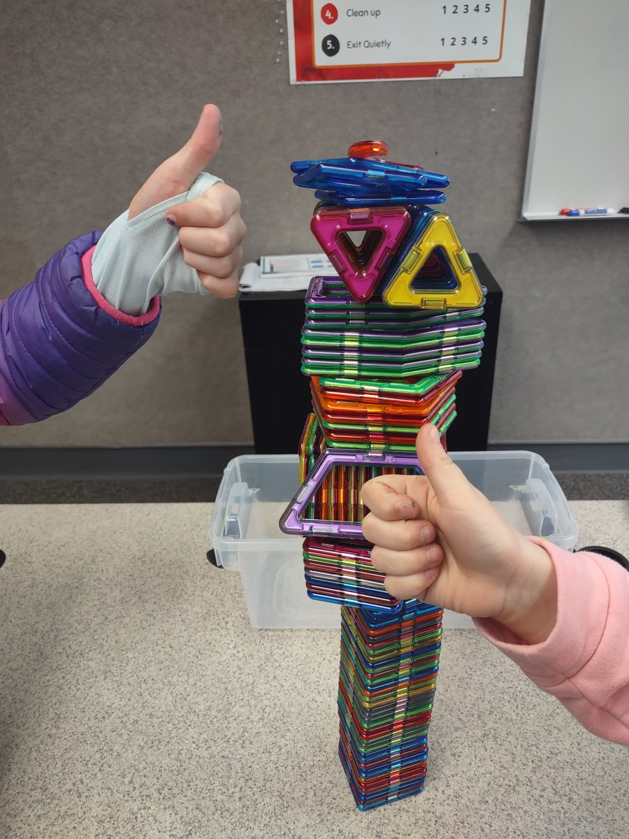 DTL_JSD's tweet image. Look at our 1st grade Raccoons at Riverton Elementary in @jordandistrict practicing their creative thinking and STEM skills with @MAGFORMERSLLC &amp;amp; @KEVAplanks.  

#STEMiscool #jordanDTL #DTLutah @covili @TRindlisbach