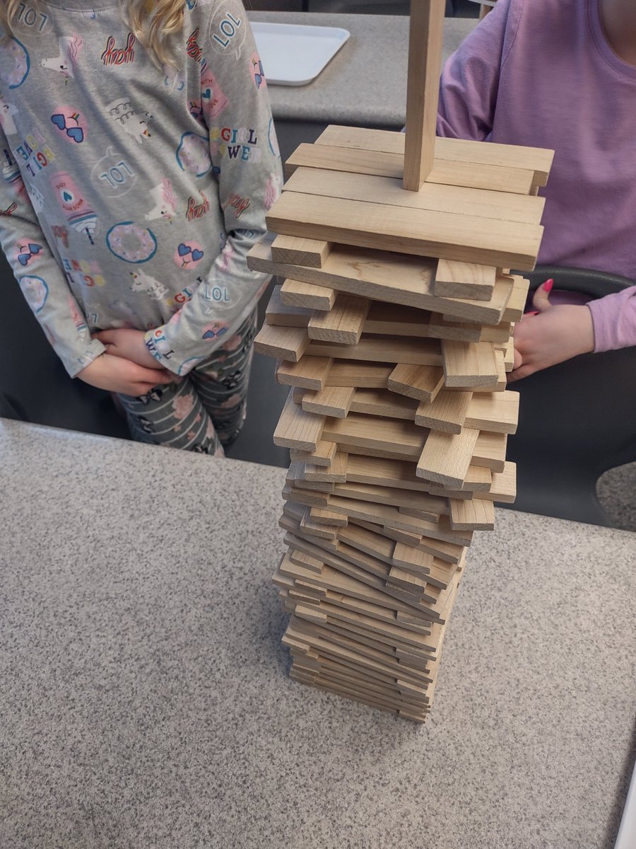 DTL_JSD's tweet image. Look at our 1st grade Raccoons at Riverton Elementary in @jordandistrict practicing their creative thinking and STEM skills with @MAGFORMERSLLC &amp;amp; @KEVAplanks.  

#STEMiscool #jordanDTL #DTLutah @covili @TRindlisbach