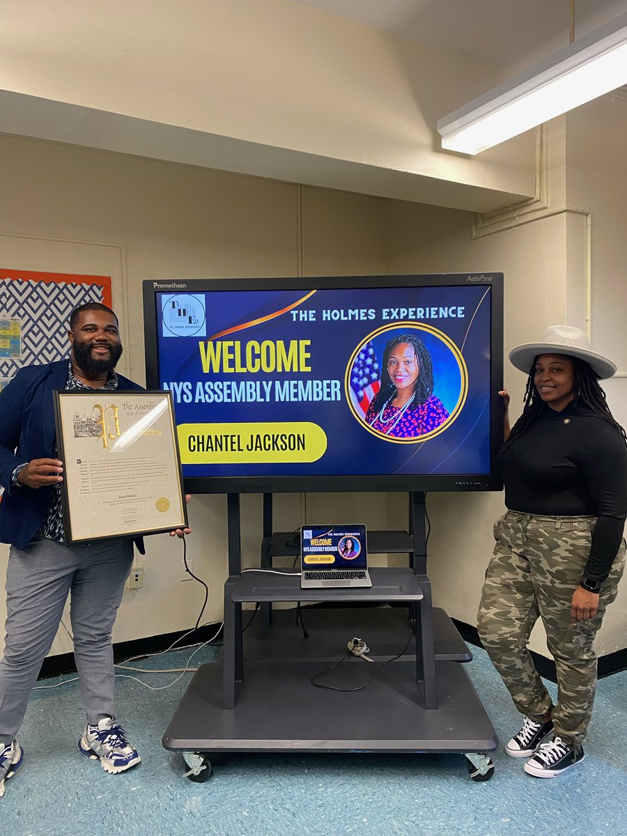 I miss being in the school building. Thank you to Bronx Latin School for welcoming me! <a href="/JamelHolmes6/">Jamel Holmes</a> you deserve more than a proclamation for all the work you do in the community.