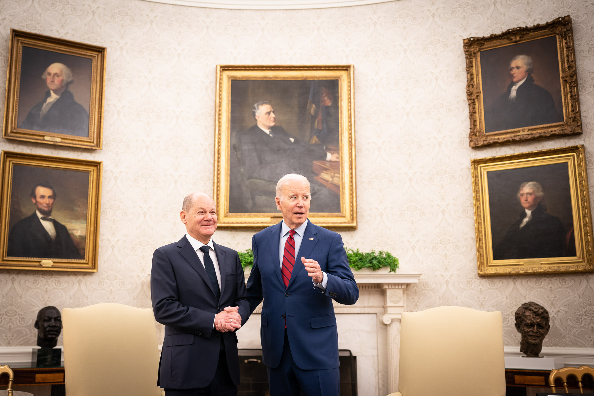 Bundeskanzler Olaf Scholz on X: "Thank you for your leadership and friendship, Joe! It's good to be back here in Washington. Transatlantic coordination is indispensable and has never been stronger. We are