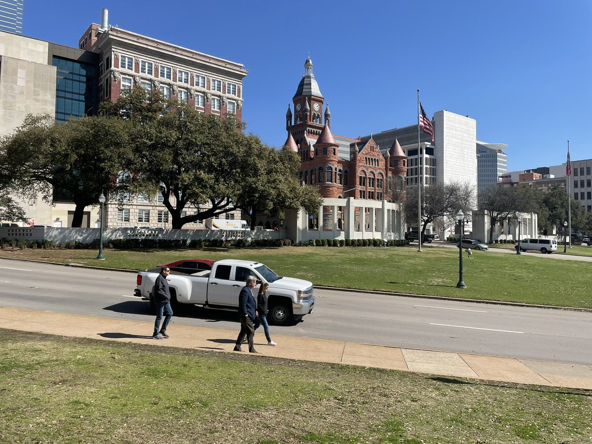 SomeRandomGuy on Twitter "Okay history buffs."