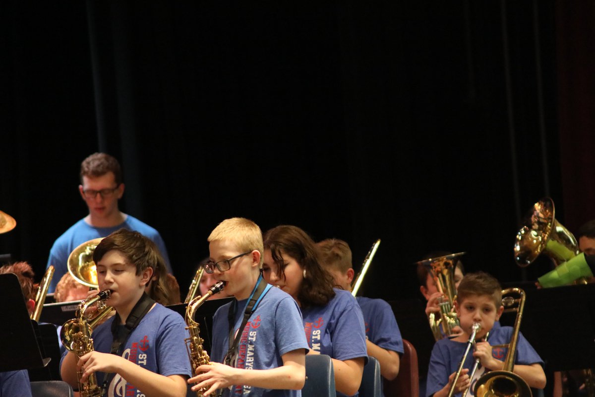 SMAHSMUSIC's tweet photo. Once again, we had an inspiring and creative day at SMAHS at our All-District Music Symposium! Here are just a few snapshots from the concert. Thank you to Andrea Malone for photographing the event. More later!
#GoDutchMusic
#LevelUp
#MIOSM https://t.co/Ai6xaGSu3g