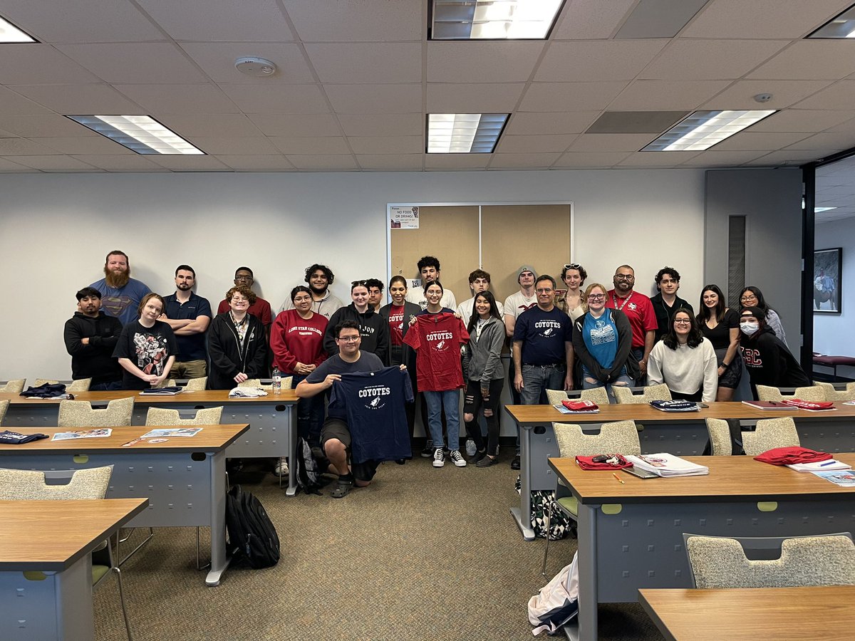 I had the privilege of accompanying our president to one of the “president pop-ins” students know they have a voice <a href="/LSC_Kingwood/">Lone Star College-Kingwood</a> 
I applaud Dr.  Melissa Gonzalez for this initiative, the students feel empowered and welcomed. 
#history1301
#LSCKingwood
#BestPresidentEver
#goals