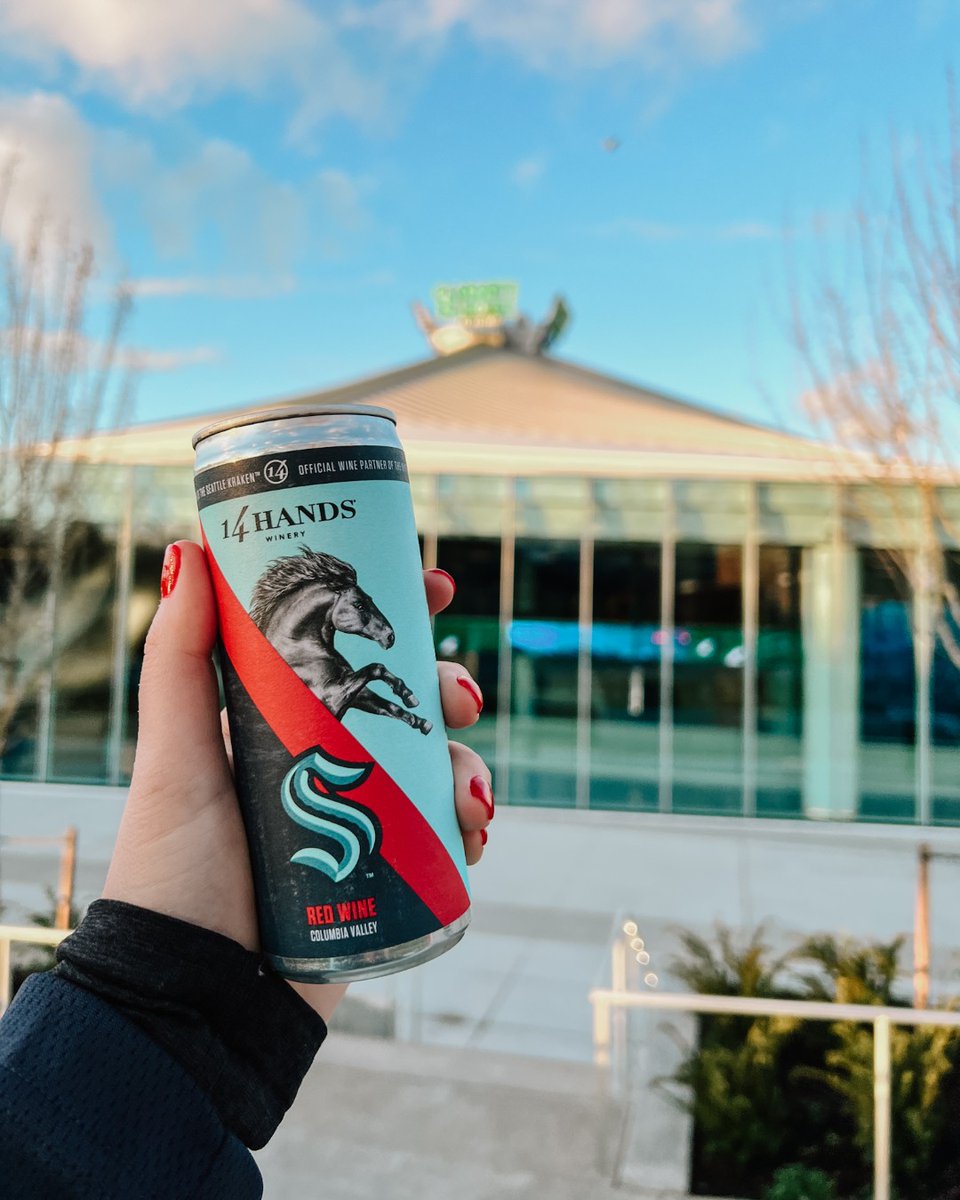 14 Hands Winery tweet media