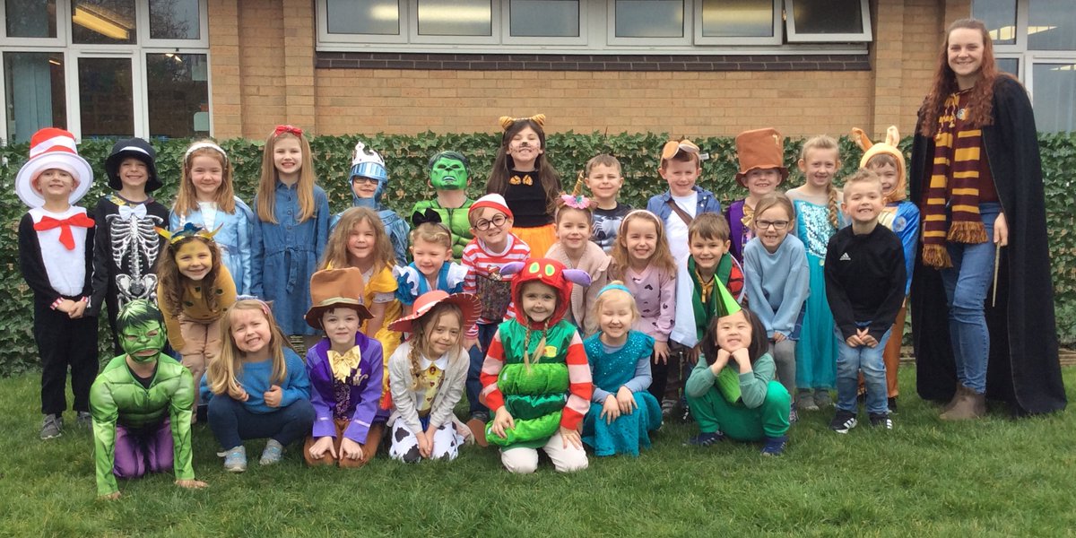 Wrenthorpe_SCH's tweet photo. What a wonderful World Book Day we had in 1B! Lots of incredible costumes and some fantastic work completed based on some of our favourite books ✨ https://t.co/1Rv0YKd8u0