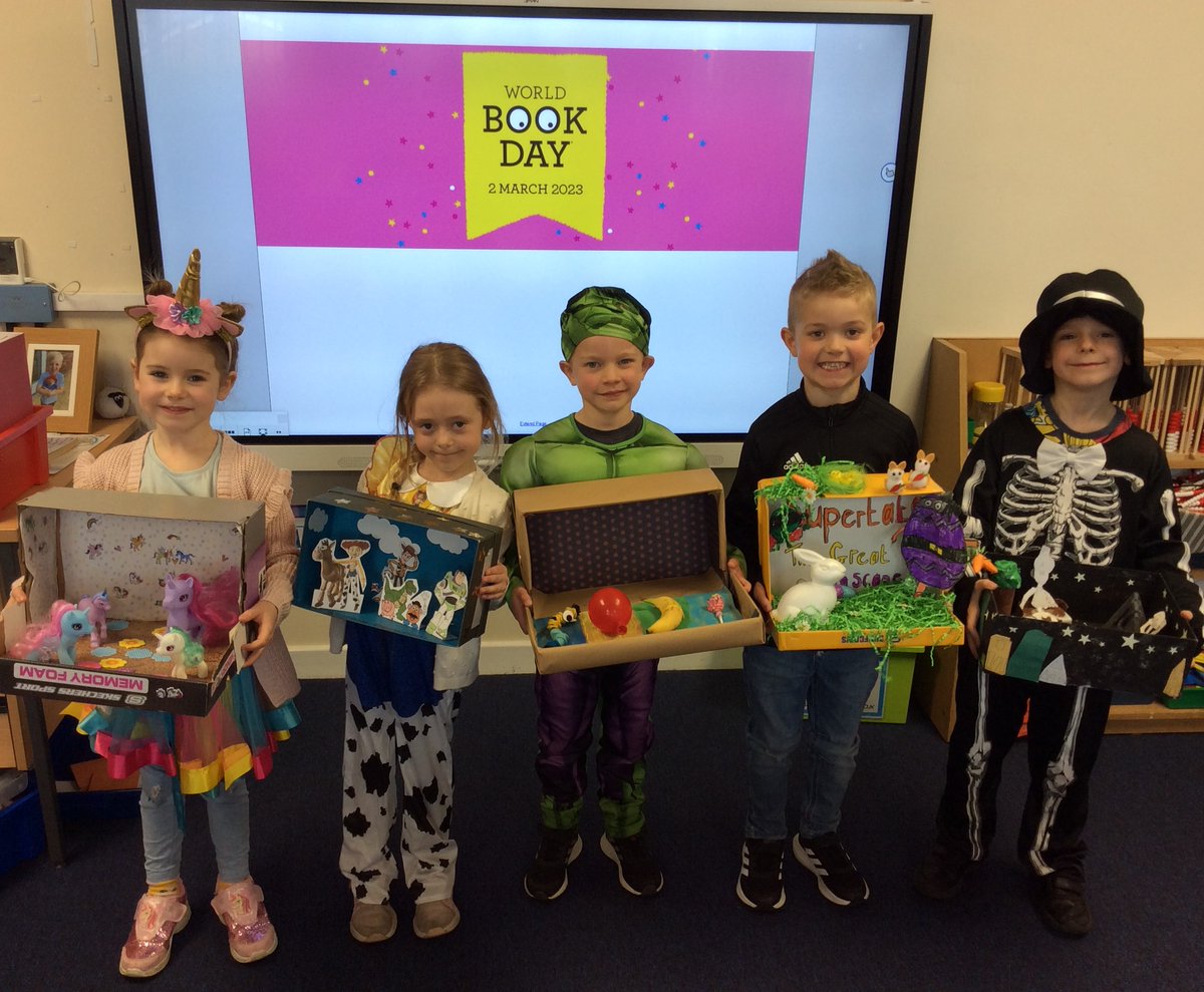 Wrenthorpe_SCH's tweet photo. Children in 1B had some magnificent creations for their 'Book in a Box'! https://t.co/SAIAkYXN7d