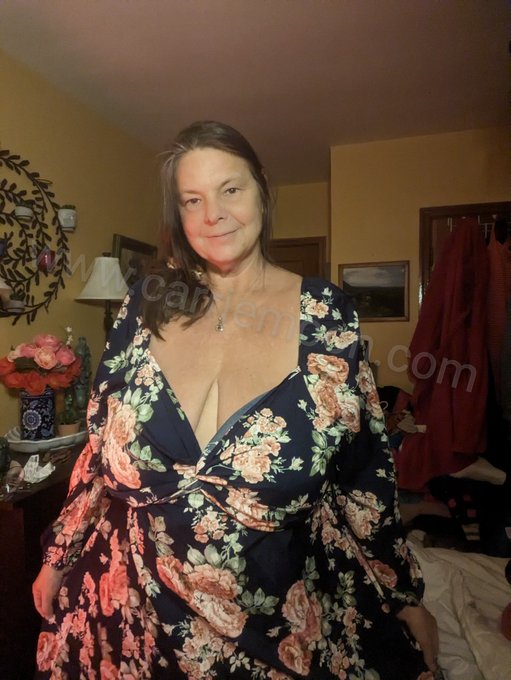 New summer dress https://t.co/xcnPqdx4yi<a href="/tag/buttfloss"class="tags"><span>#buttfloss</span></a>