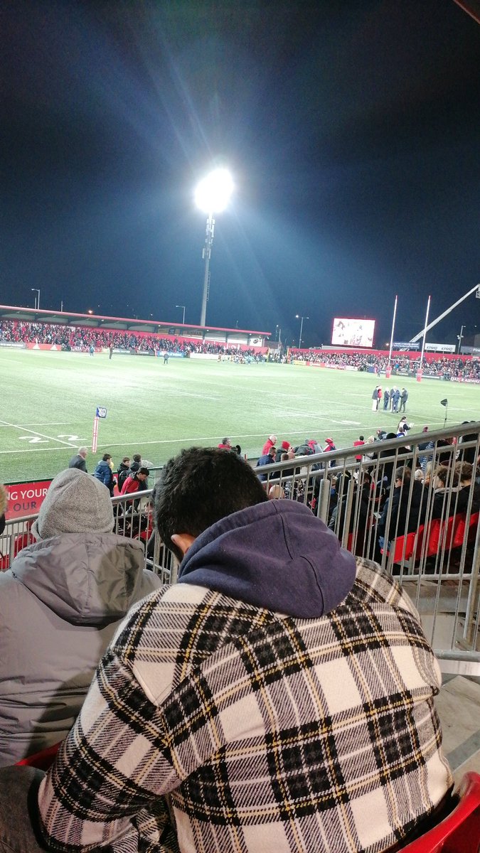 BarrettJimmy's tweet photo. @kevosull88 I'd be more worried about the knee freezing!! https://t.co/l1YsBzb0iY