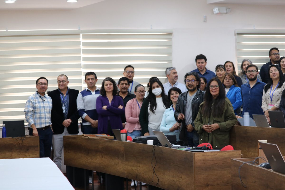 estebaningaorte's tweet photo. @f_l_o_u_r_i_s_h + @overleaf + @screencasto 5 día Taller de Redacción Científica @upsalesiana @EcosistemaU @PosgradosUPS @EduSuperiorEc La Investigación es parte de la Labor Docente en la UPS. https://t.co/EBX7DCa5aw