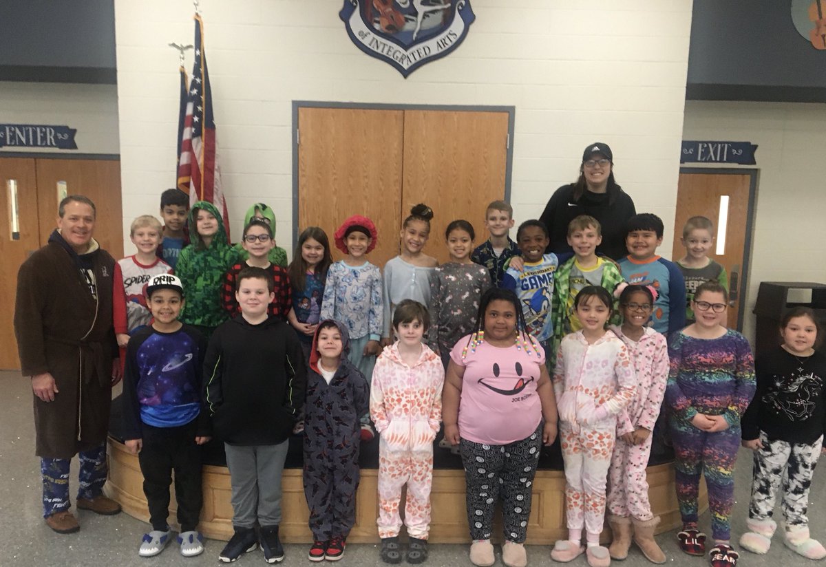 Wallace Elementary School of Integrated Arts tweet media