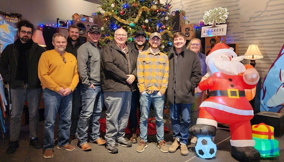 FarrPro's tweet image. Happy #NationalEmployeeAppreciationDay! Today, we want to take a moment to recognize and thank our amazing employees for their hard work, dedication, and contributions to our company. We couldn't achieve our goals without you. #ThankYou