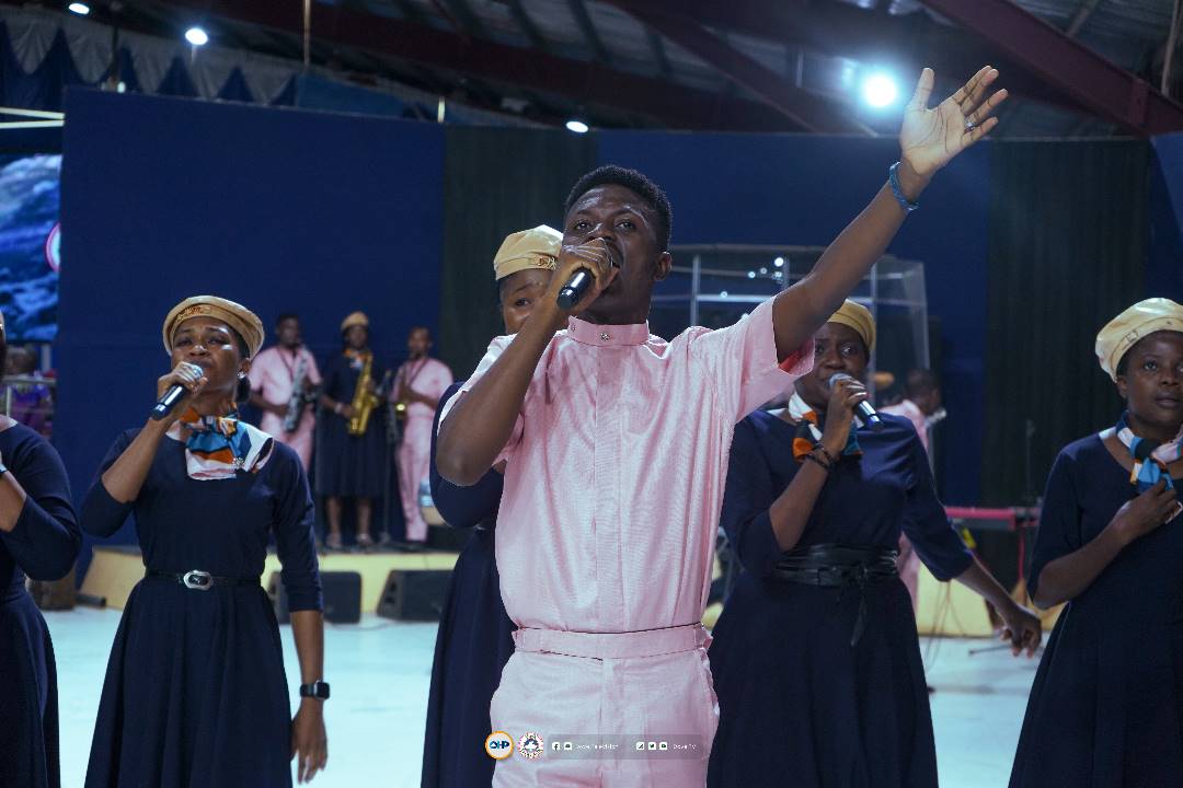 dovetv's tweet photo. RCCG MARCH 2023 SPECIAL HOLY GHOST SERVICE.
Fantastic ministration from Youth Province 1.
#HGS
#DoveTelevision
#DoveTv
#GodOfBreakthrough
#OhPrimeTV
#PastorEAAdeboye https://t.co/04awDh1nGU