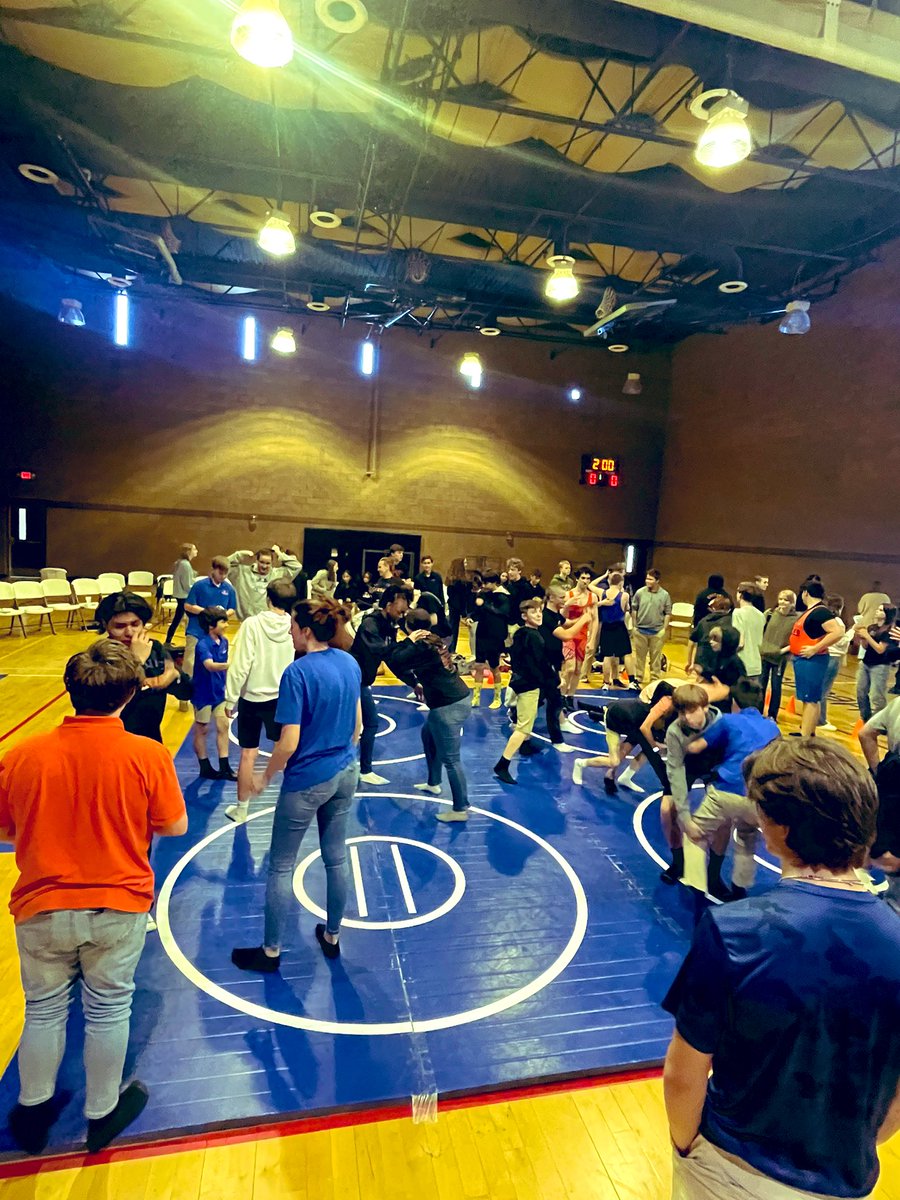 CoachMalott's tweet photo. Today was everything! #Intersquad #SpringDuals ๐ ๐ต๐ฆ
https://t.co/jI0RWNFPaG