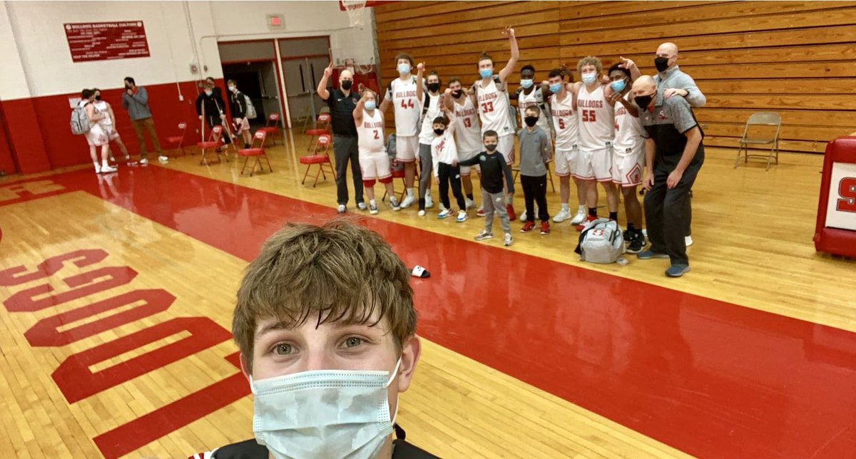 shsbulldogbball's tweet photo. 2 years ago today! Miss these guys! This group finished 10-3 and on top of the conference. I think almost every day about what they could have done with a full season. Thanks @jackhaynes__ for sharing. #SHSDawgs #HST https://t.co/V6RUbUSSTp