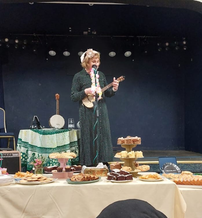 Lovely evening hosting the Mercia Group meeting.  First group meeting in 3 years.  We enjoyed getting together again - and the cakes were delicious - thank you members for all the baking