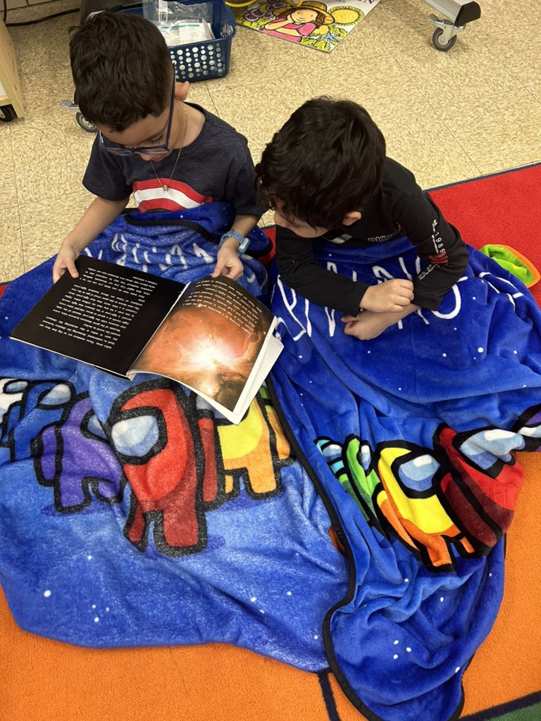 MrsBaroneSE's tweet photo. Reading buddies with @MrsKotowski6 kindergarten class 📚😊 @SussexES @JSzymanski301 @MollyBissell https://t.co/i4ohAtQTcq