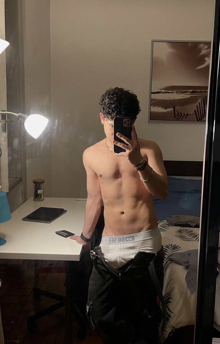 Sa_Vers_'s tweet photo. vieni con me stasera?🫶🏻
rt per essere aggiunto ai circle https://t.co/bOPSD4QFJr